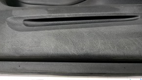 Обшивка двери карточка передняя правая Honda CRV 12-14 кожа черная, царапины