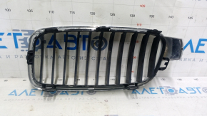 Решітка радіатора grill права BMW 3 F30 4d 12-18 зламане кріплення, пісок