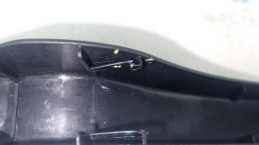 Накладка петли крышки багажника правая Lexus IS250 IS300 IS350 06-13 нижняя, сломано крепление