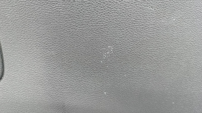 Обшивка двери багажника Jeep Cherokee KL 19-21 черная, потерта