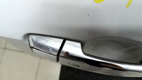 Дверь в сборе передняя правая Chevrolet Volt 16- белый G1W, keyless, тычка, царапины на ручке
