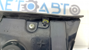 Ліхтар внутрішні двері багажника правий Lexus RX350 RX450h 16-22 зламане кріплення накладки