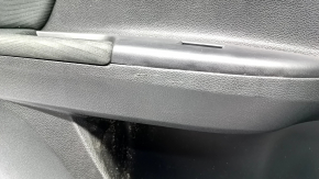 Обшивка двери карточка задняя левая Honda Accord 13-17 черн, вставка черн тряпка, царапины