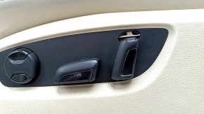 Водительское сидение VW Touareg 11-16 с airbag, электро, подогрев, кожа бежевая, надломана накладка управления сидением