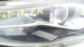 Фара передняя правая голая Chevrolet Volt 11-15 песок, трещина, не штатные отверстия
