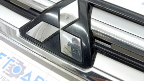 Решетка радиатора grill Mitsubishi Outlander 16-21 рест, песок