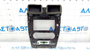 Рамка накладка на дисплей Nissan Leaf 13-17 с дефлектором воздуховода, матовая