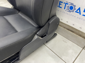 Пасажирське сидіння Tesla Model Y 20- з airbag, електро, шкіра чорна, з підігрівом, відсутній фіксатор ременя