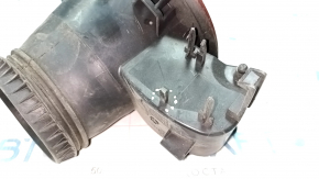 Лючок бензобака з корпусом Chevrolet Camaro 16- зламане кріплення