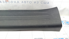 Накладка порога задняя левая Mazda CX-9 16- черная, царапины