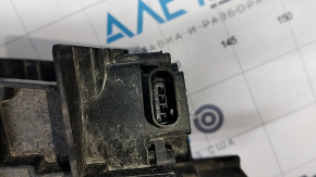 Жалюзи дефлектор радиатора в сборе Mazda CX-9 16- с моторчиком, сломаны крепления