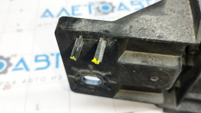 Жалюзі дефлектор радіатора в зборі Mazda CX-9 16- з моторчиком, зламані кріплення