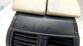 Консоль центральна підлокітник та підсклянники BMW X5 E70 07-13 шкіра бежева, потерта, подряпини, тріщини, зламана шторка, зламаний дефлектор