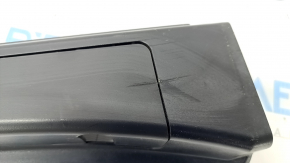 Обшивка задней стойки левая BMW X5 E70 07-13 черная, глубокие царапины