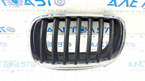 Решетка радиатора grill ноздря левая BMW X5 E70 07-13 сломаны крепления