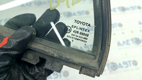 Скло двері трикутник зад лев Toyota Corolla e12 02-06 5d