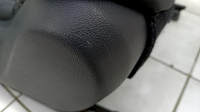 Водійське сидіння Toyota Prius Prime 17-19 з airbag, електро, підігрів, шкіра чорна, подряпини на накладці, побілів пластик, під чищення