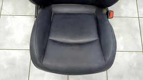 Пассажирское сидение Toyota Prius 50 Prime 17-19 с airbag, механическое, подогрев, кожа черная, под чистку