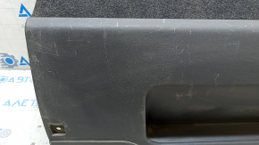 Обшивка батареї Toyota Prius V 12-17 темно-сірий, потертості, подряпини, зламані кріплення
