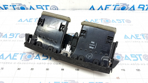 Дефлектор воздуховода центральный Nissan Altima 13-18 черный