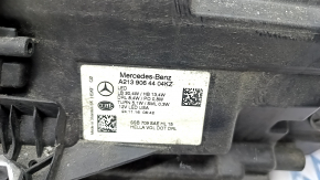Фара передняя правая в сборе Mercedes W213 E 17-20 LED, сломано крепление, песок