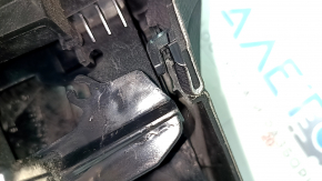 Консоль центральная подлокотник Mercedes W213 E 17-21 кожа черная, сломано крепление