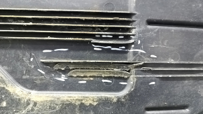 Защита днища правая Mercedes W213 E 17-23 трещины, надломы