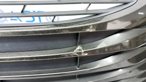 Нижняя решетка перед бампера Toyota Camry v70 18- LE usa без крюка без птф, сломана, прижата, сломаны крепления