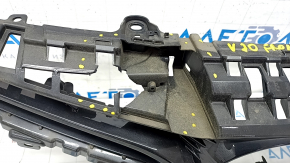 Решетка радиатора grill Toyota Camry v70 18-20 LE\XLE сломана, отсутствуют фрагменты