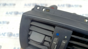 Дефлектор воздуховода центральной консоли BMW X3 F25 11-17 черн, облезло покрытие