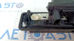 Ручка із кнопкою відкриття кришки багажника зовнішня Mercedes C-class W205 15-18 під камеру