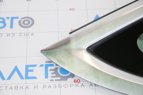 Форточка глухое стекло задняя правая Tesla Model 3 18-20 хром обрамление, выгорел хром
