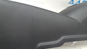 Консоль центральна підсклянники Nissan Versa Note 13-19 чорна, подряпини