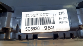 Щиток приладів VW Jetta 11-18 USA 2.5 127к подряпини