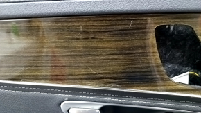 Обшивка дверей картка передня ліва Mercedes C-class W205 15-21 чорна шкіра, Luxury, вставка під дерево, Burmester, подряпини, під чистку