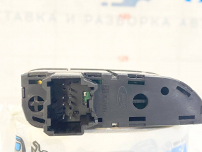 Панель кнопок Ford Escape MK3 17-19 сломано креп