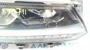 Фара передняя правая VW Passat b8 16-19 USA в сборе LED, песок, царапины, сколы на стекле