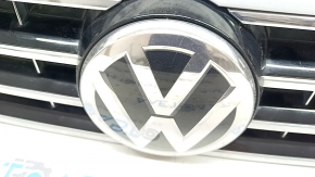 Грати радіатора grill зі значком VW Passat b8 16-19 USA R-Line, пісок
