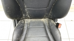 Пасажирське сидіння Mercedes C-class W205 15-21 без airbag, електричне, підігрів, шкіра чорна, топляк, неробоче, під чистку, відсутній привід подушки та санок, зламане кріплення накладки