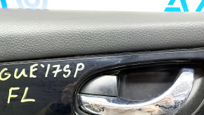 Обшивка двери карточка передняя левая Nissan Rogue Sport 17-19 чёрная, вставка черный глянец, царапины