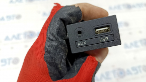 USB Hub, AUX Kia Forte 4d 14-18