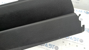 Накладка центральной консоли боковая левая Chevrolet Volt 11-15 черная, царапины