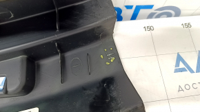 Накладка проема багажника Ford Edge 15- черная, царапины, сломаны крепления