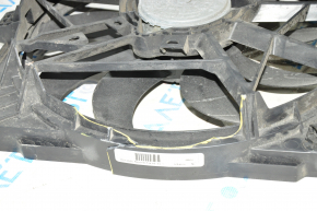 Диффузор кожух радиатора в сборе Nissan Rogue 14-20 трещина, надлом креп, нет фрагмента