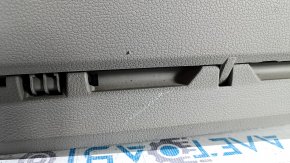 Перчаточный ящик, бардачок VW Passat b8 16-19 USA серый, царапины