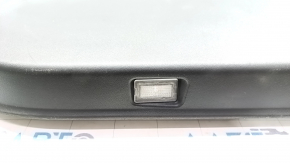 Обшивка двери карточка передняя левая Tesla Model Y 20- кожа черн, с подсветкой, накладки глянец, с вставкой замш, с управлением стеклоподъемников, с кнопкой открытия двери, трещины
