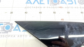Накладка зеркала треугольник наружняя передняя правая Tesla Model Y 20- черн глянец, сломаны крепления, царапины
