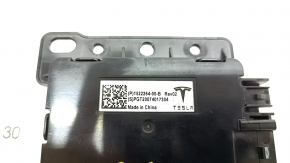 USB HUB CONTROL MODULE Tesla Model Y 20-