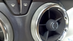 Управління клімат-контролем Chevrolet Camaro 16- побілів пластик, дефект хрому
