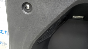 Обшивка арки левая VW Atlas 18- черная, царапины, потерта